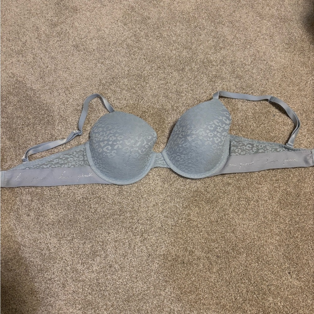 Victoria’s Secret/Pink lined t-shirt bra, 36C.  Lace leopard print. Light blue